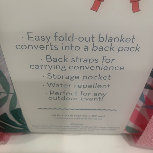 Beach Blanket Water resistant New - Picture 2 of 2